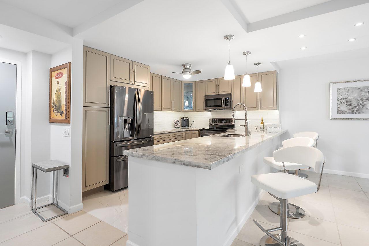 800 20th Avenue - Photo 1
