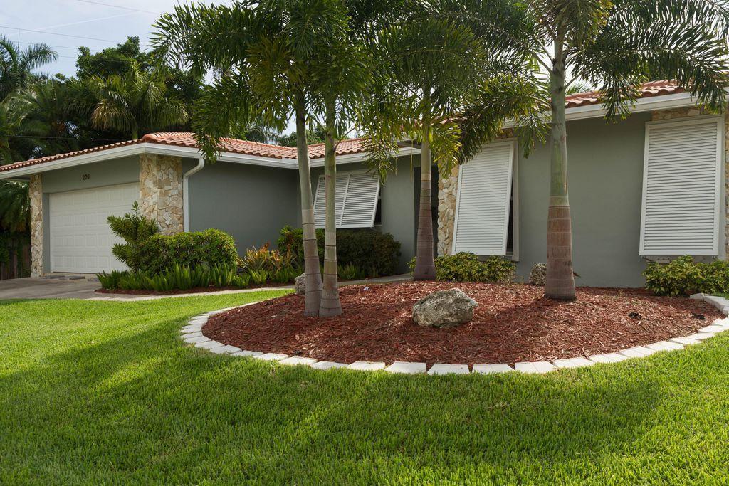 206 2 Avenue - Photo 1