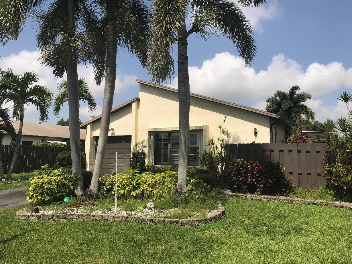 5027 Minto Road - Photo 1