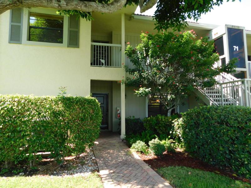 71 Eastgate Drive - Photo 1