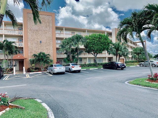 1028 Newcastle B - Photo 1