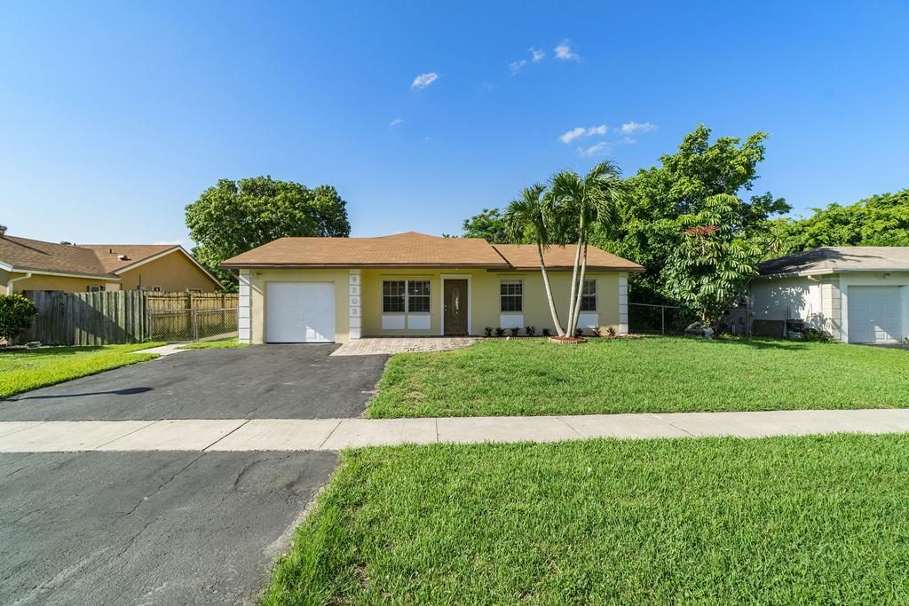 9203 Southampton Place - Photo 1