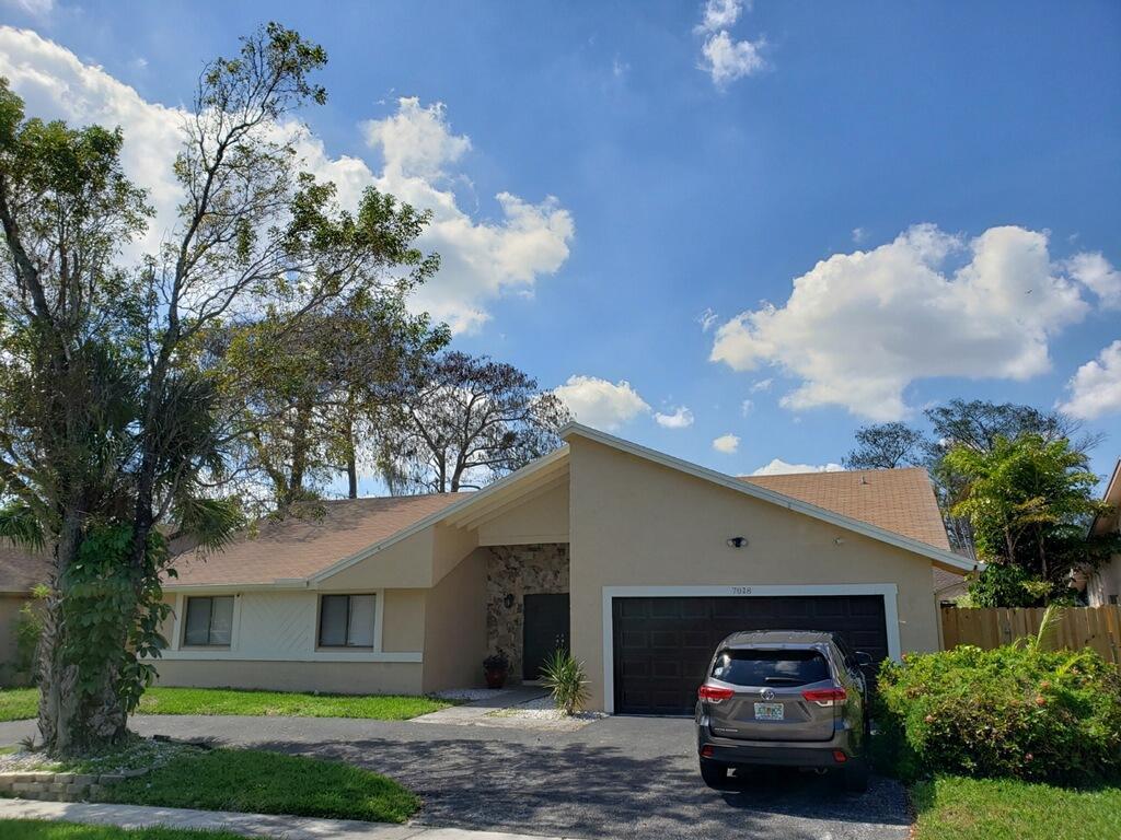 7028 49th Court - Photo 1