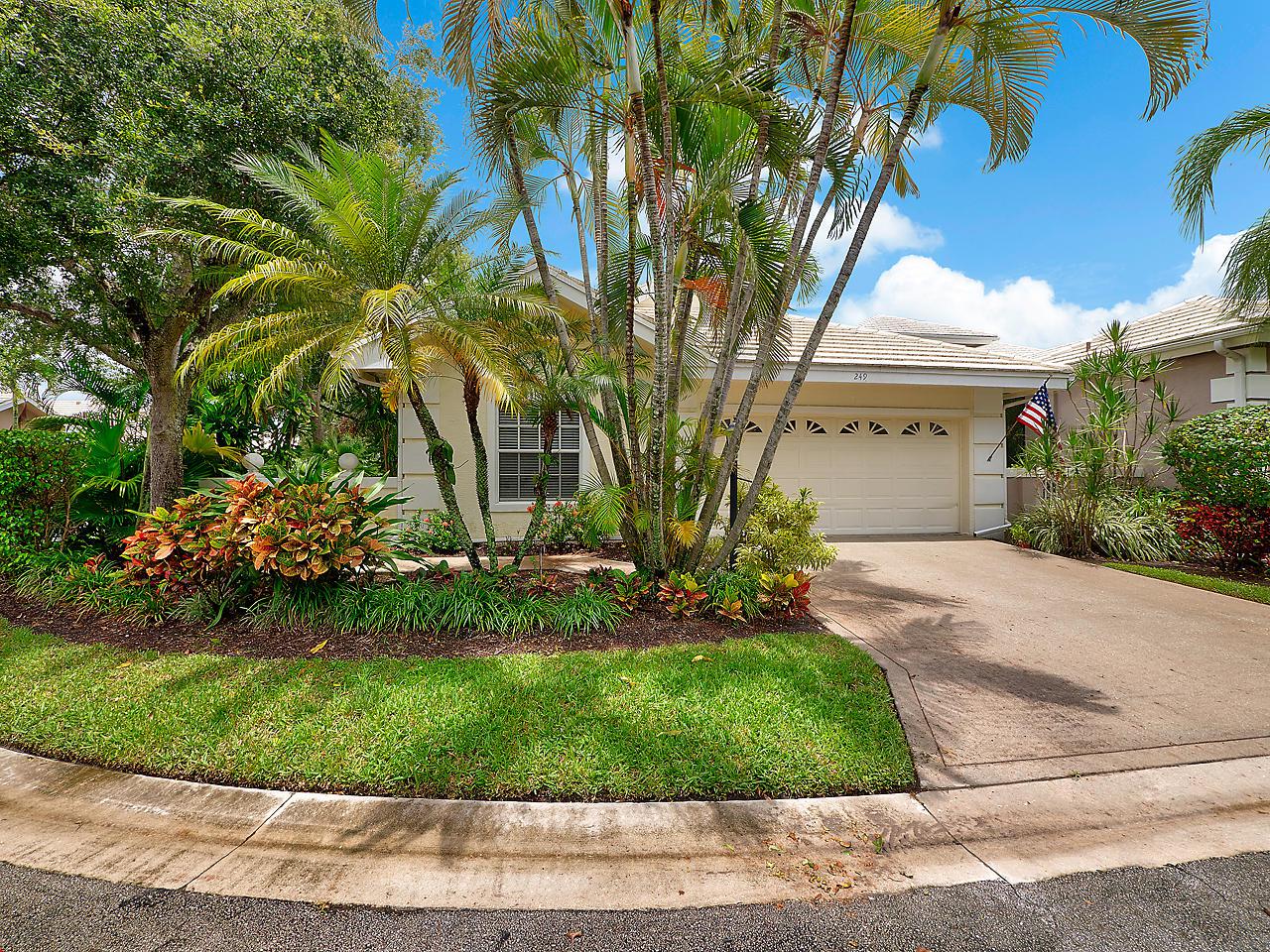 249 Canterbury Circle - Photo 1