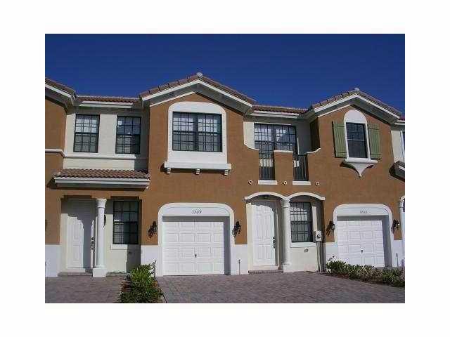 1709 Umbria Street - Photo 1