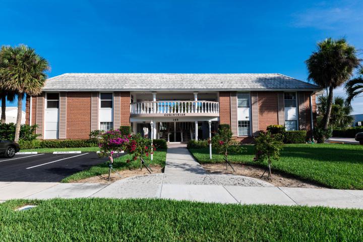 148 Yacht Club Drive - Photo 1
