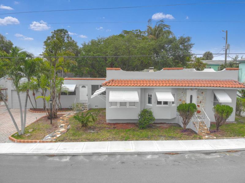 309 4th Avenue - Photo 1