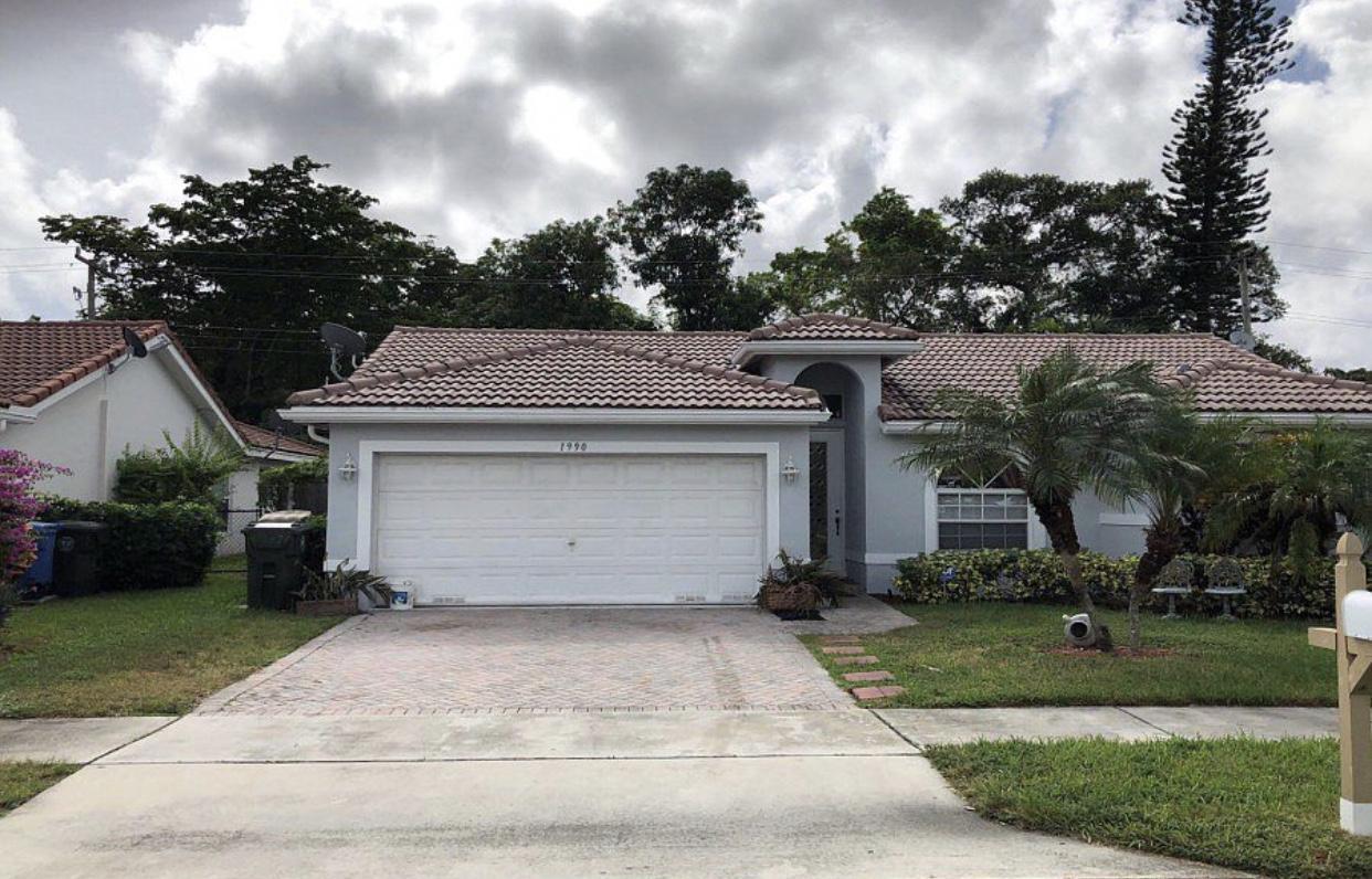1990 44th Street - Photo 1