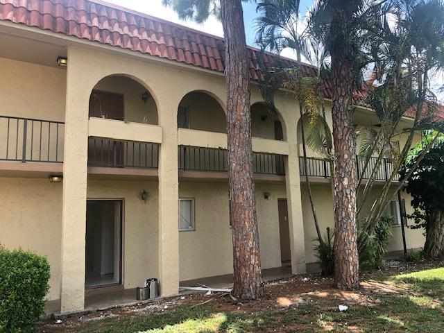 6100 Forest Hill Boulevard - Photo 1