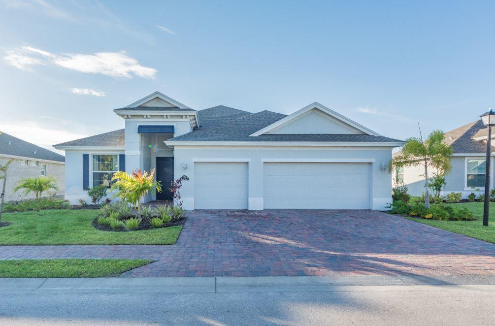 1554 Segovia Circle - Photo 1