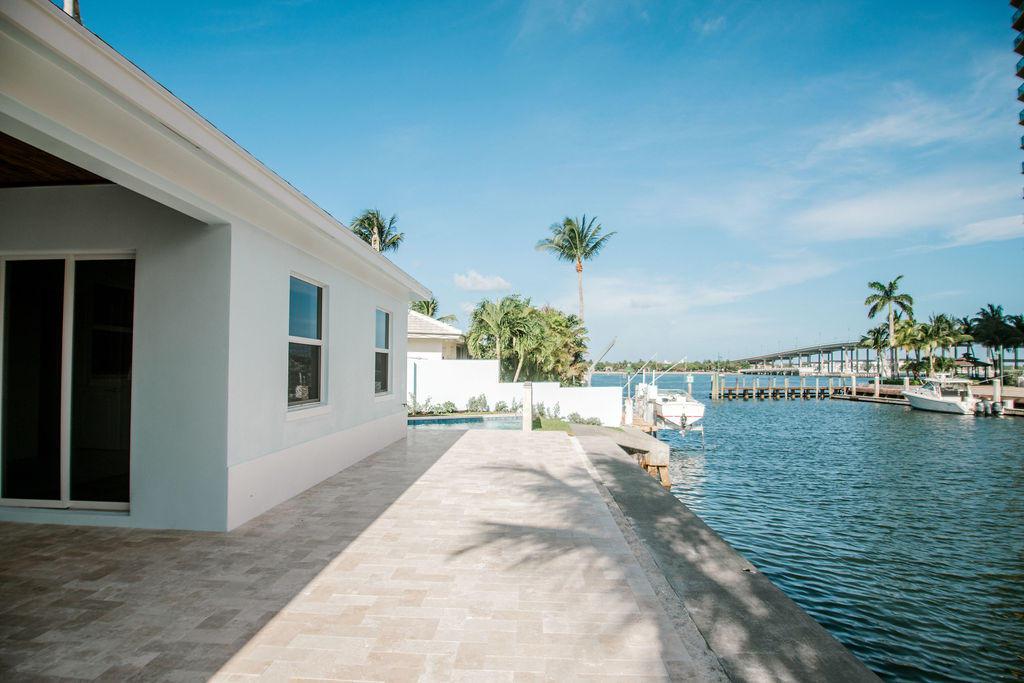 340 Wilma Circle - Photo 1