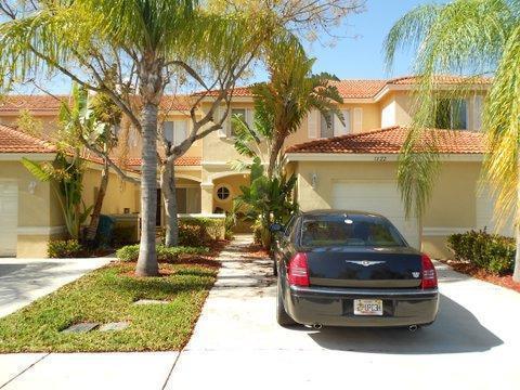 1622 Cetona Drive - Photo 1