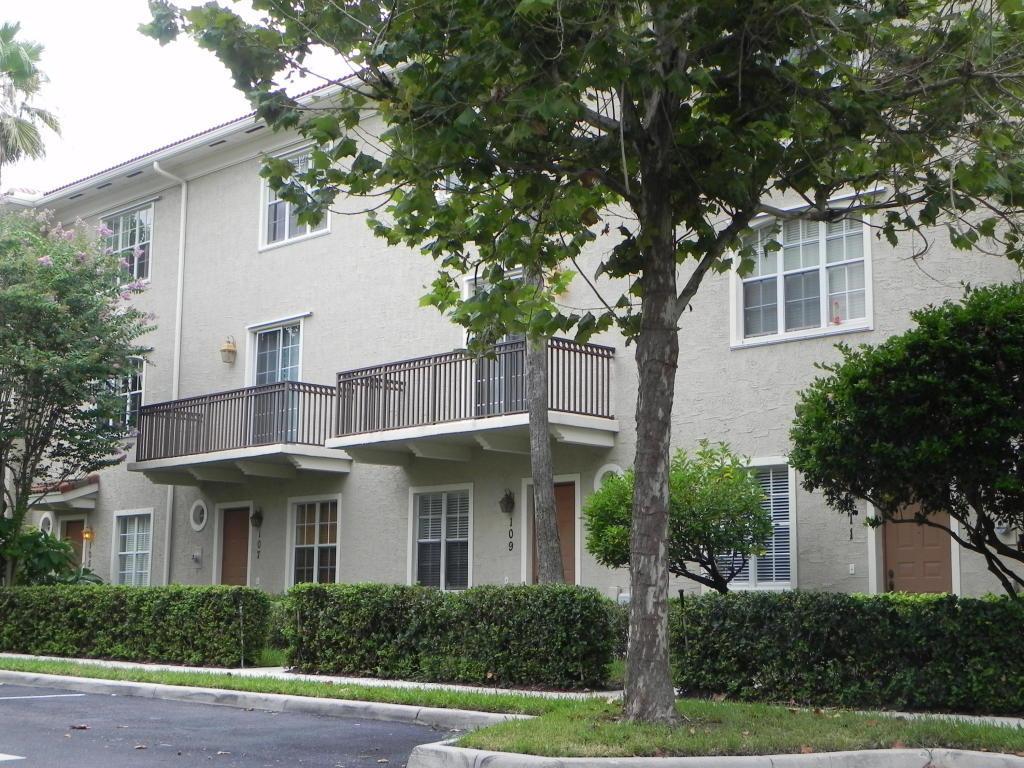 109 Osceola Lane - Photo 1