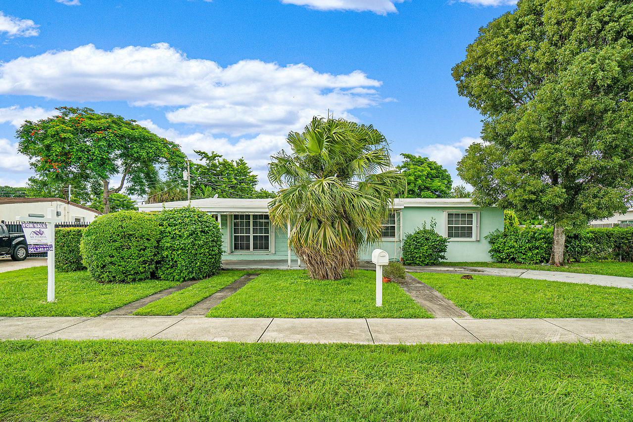 9335 43rd Terrace - Photo 1