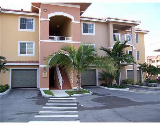 6418 Emerald Dunes Drive - Photo 1