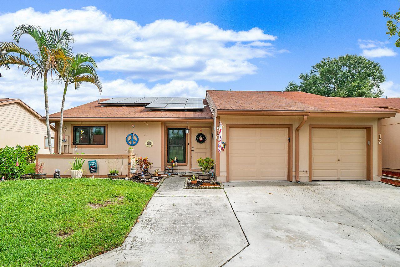 10 Farnworth Drive - Photo 1
