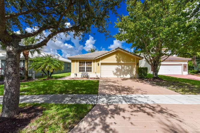 8003 70 Avenue - Photo 1