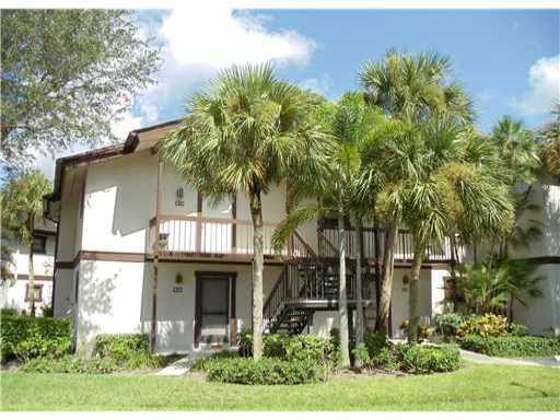 11863 Wimbledon Circle - Photo 1