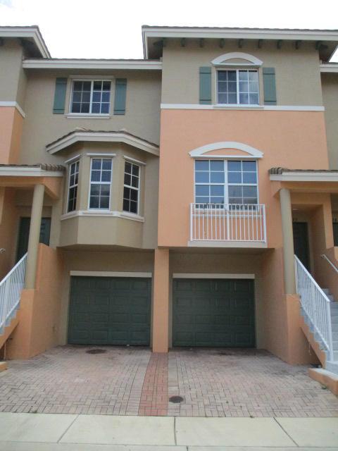 1818 5th Street - Photo 1