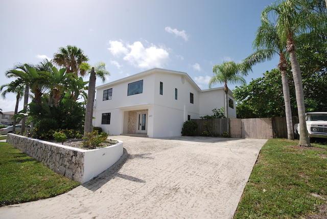 401 Wilma Circle - Photo 1