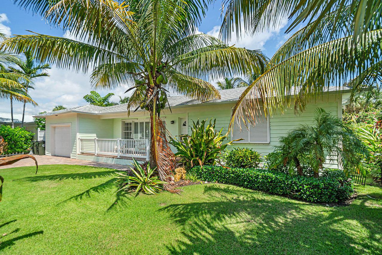 215 Inlet Way - Photo 1