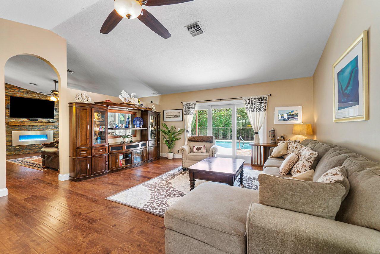 2732 27th Avenue - Photo 1