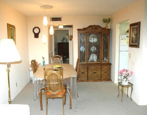 216 Sussex K - Photo 1