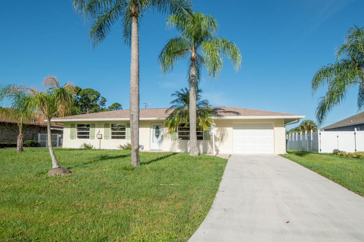 636 Curtis Street - Photo 1