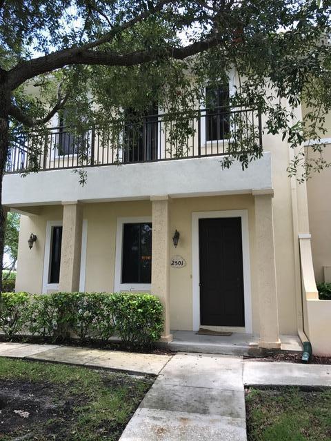2501 Venetian Court - Photo 1