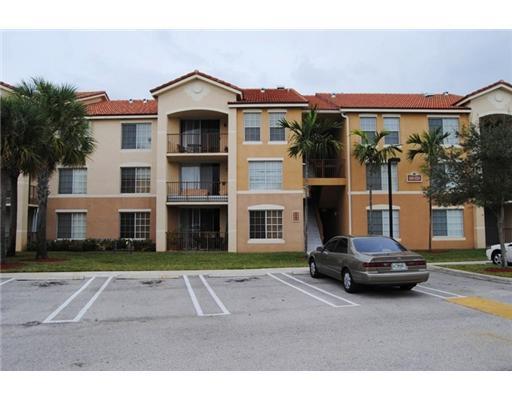 1010 Villa Circle - Photo 1