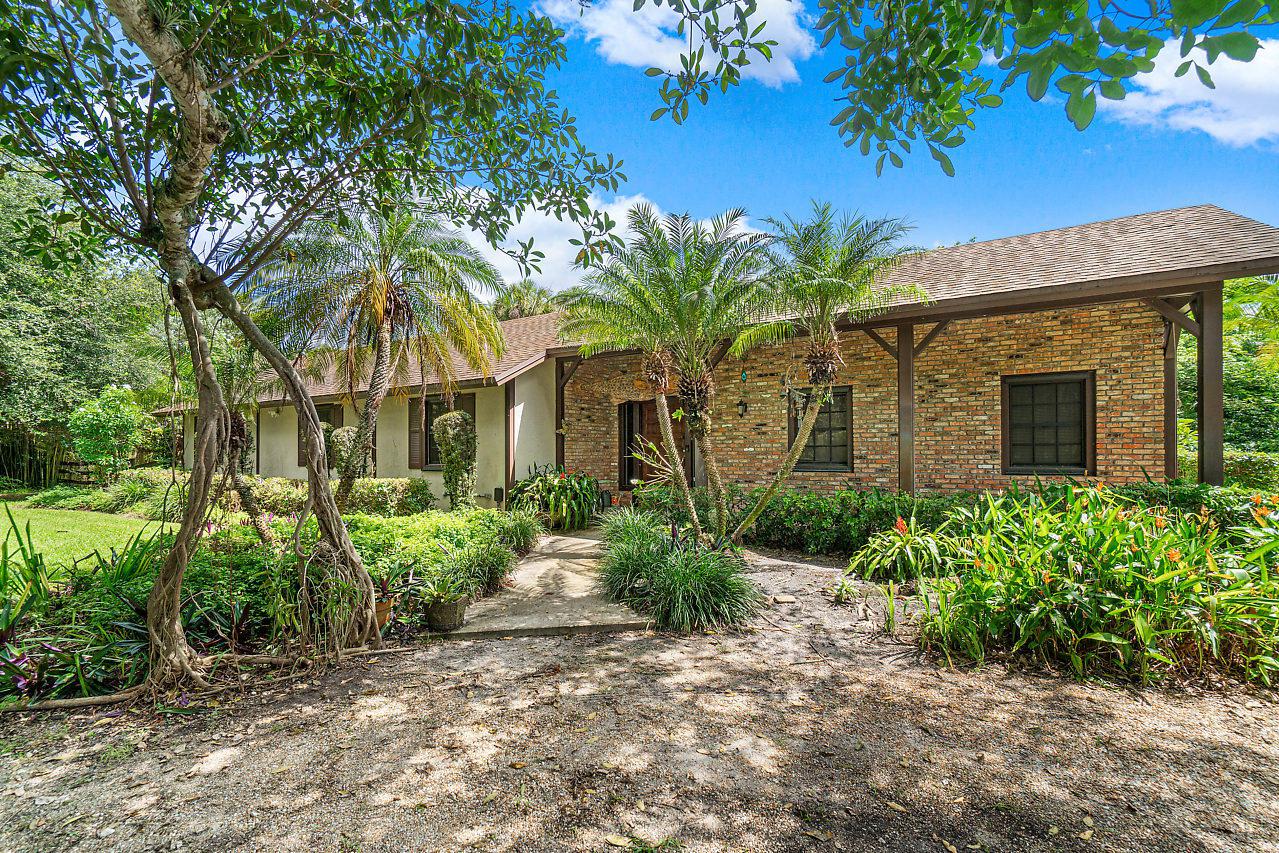 4640 Coconut Lane - Photo 1