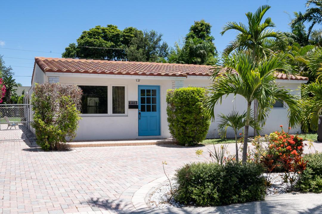 1015 Bradley Court - Photo 1