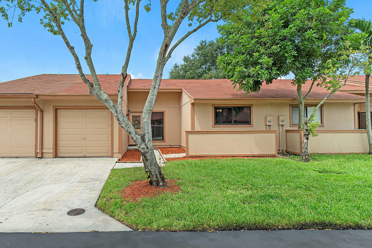 12 Farnworth Drive - Photo 1