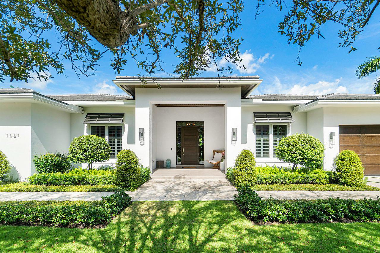1061 Banyan Road - Photo 1
