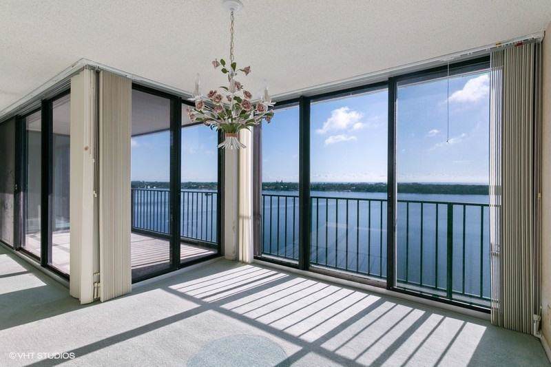 124 Lakeshore Drive - Photo 1
