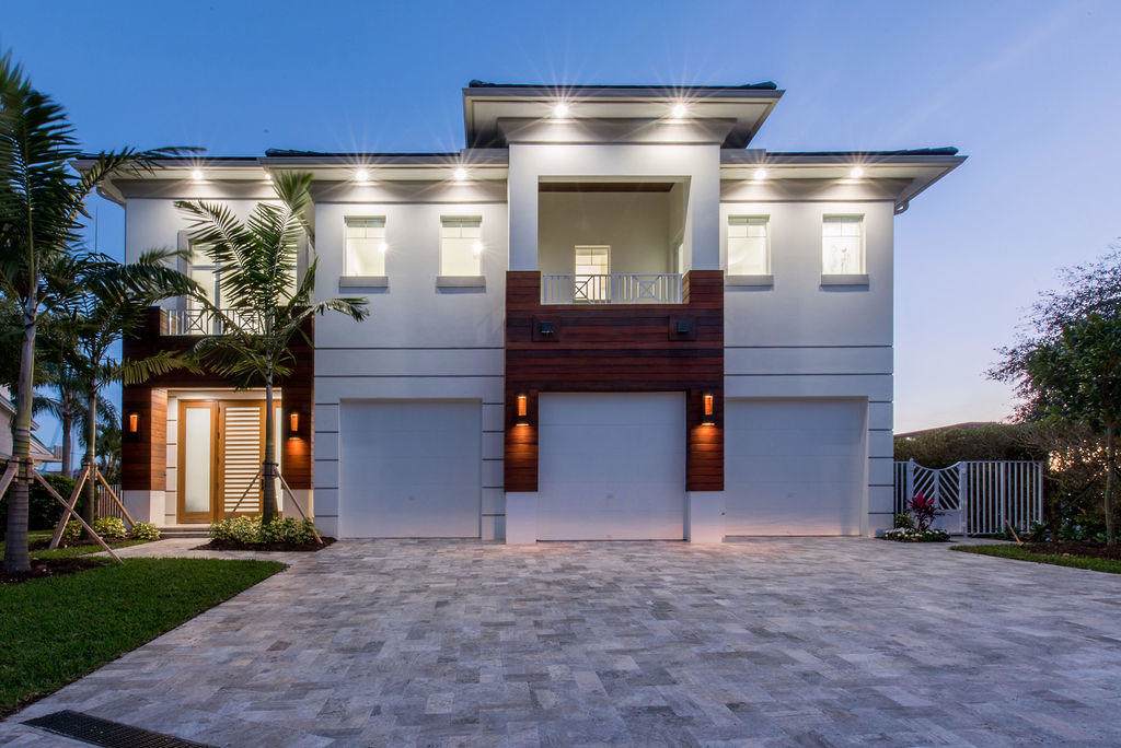 924 Evergreen Drive - Photo 1
