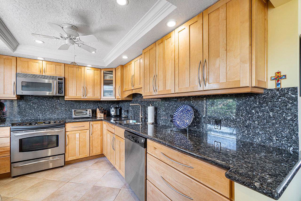2424 Federal Highway - Photo 1