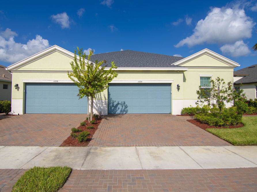 11224 Parkside Drive - Photo 1