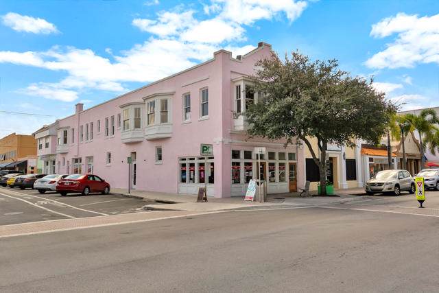 801 Lake Avenue - Photo 1