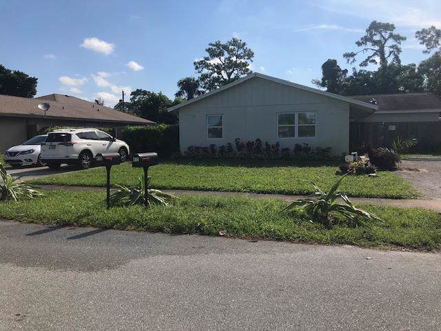 412 Perry Avenue - Photo 1