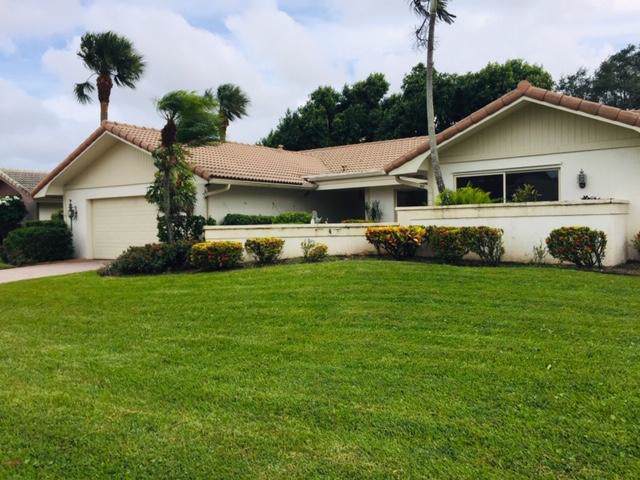 6850 Villas Drive - Photo 1