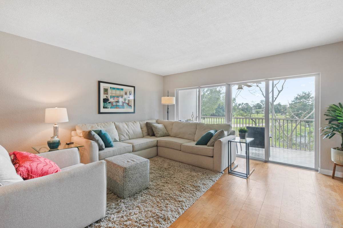 3200 Palm Aire Drive - Photo 1