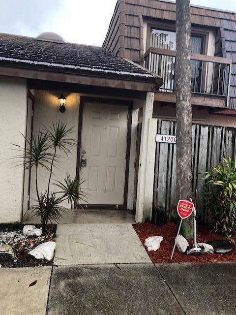 4120 Palm Bay Circle - Photo 1
