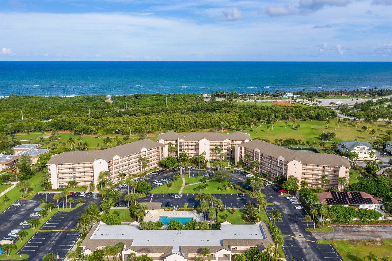 275 Palm Avenue - Photo 1