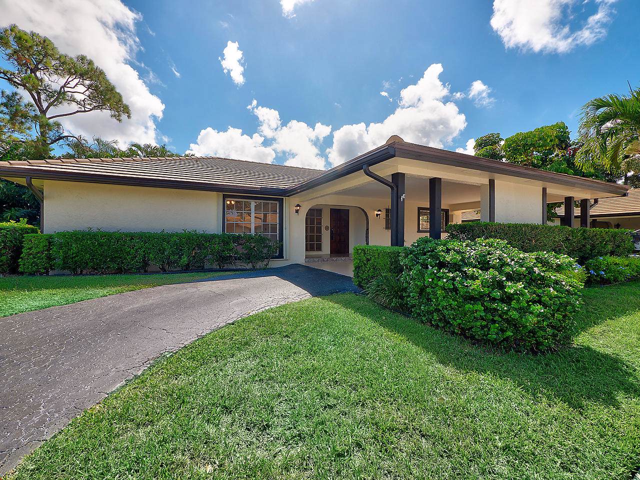 430 Pine Villa Drive - Photo 1