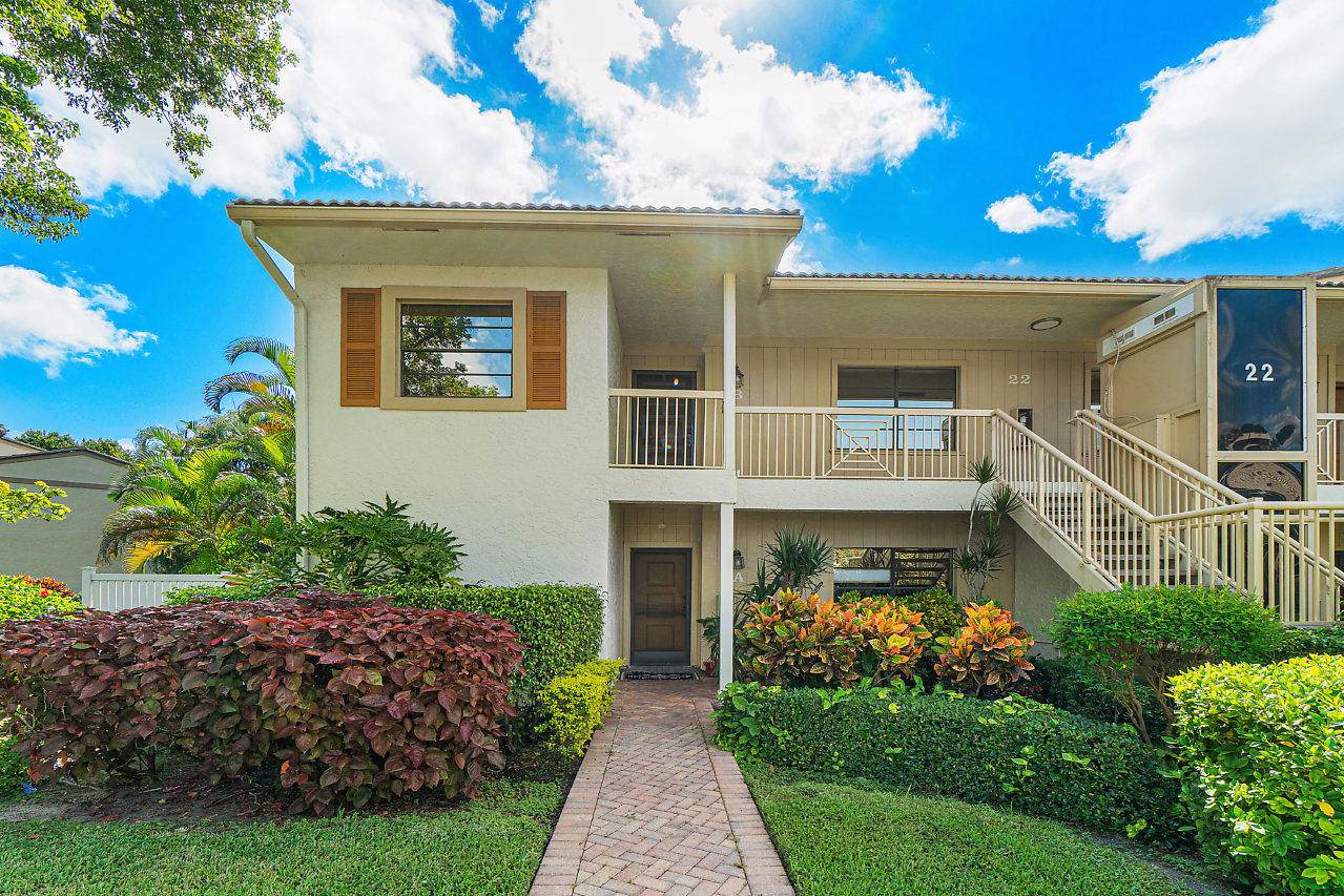 22 Eastgate Drive - Photo 1