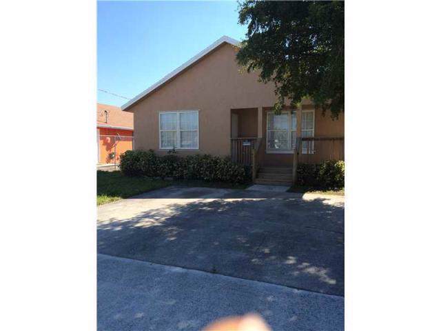 1415 35th Street - Photo 1