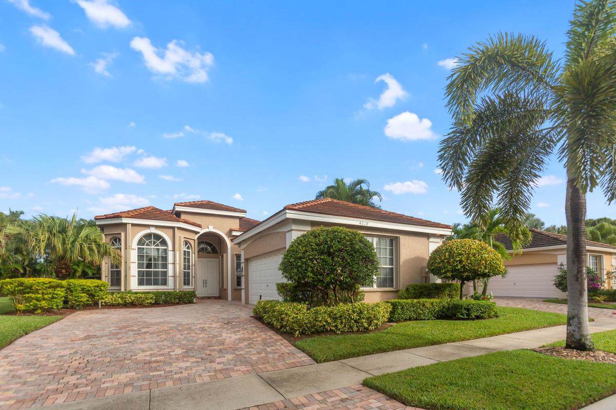 4219 Imperial Isle Drive - Photo 1