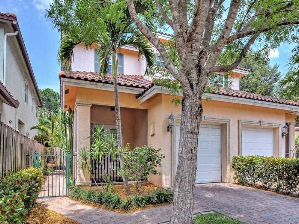 851 11 Court - Photo 1
