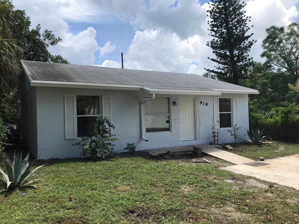918 33rd Street - Photo 1
